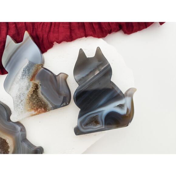 Druzy Agate Cat Crystal Carving - Picture 6 of 9